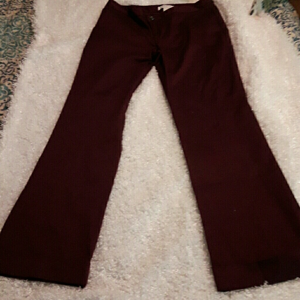 Burgundy cuffed Trousers